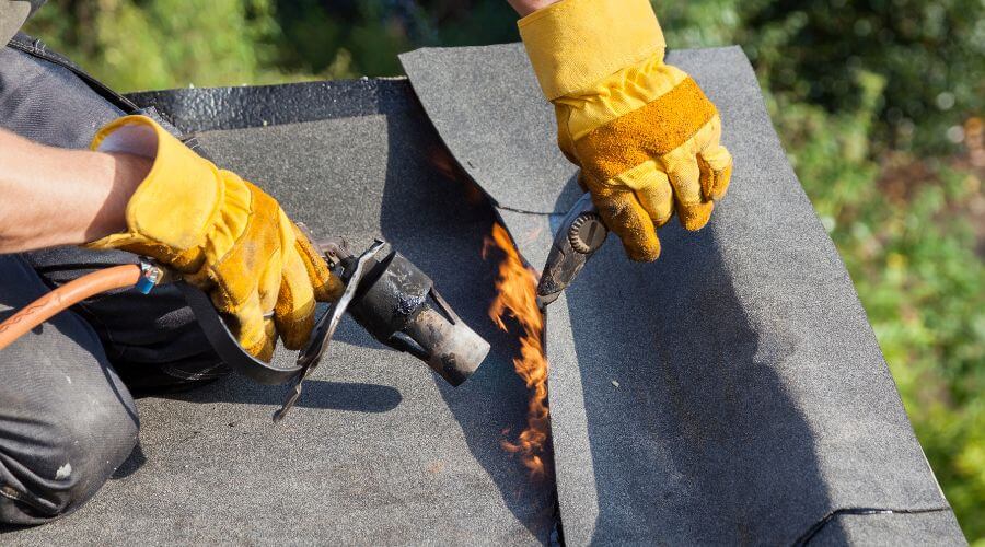 Professional gutter cleaning in Scio, OR